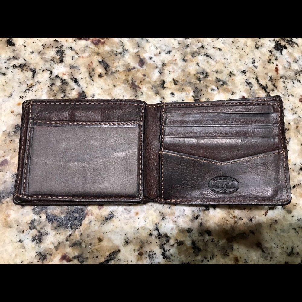 Fossil Wallet: Trifold
